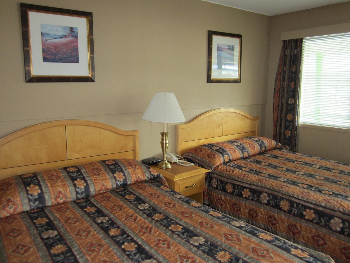 Bulkley Valley Motel New Hazelton Exterior foto